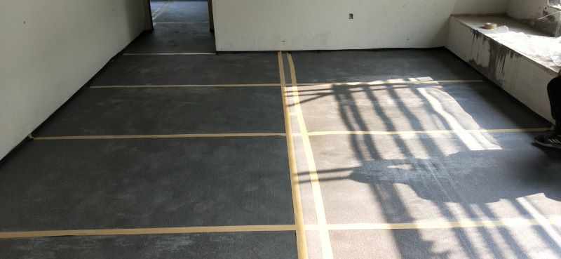 杭州(zhou)濱江錦粼(lin)府現場改(gai)性聚丙烯(xi)保溫隔聲(sheng)闆現場鋪(pu)設