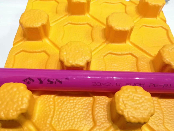 EPS聚苯乙(yi)烯蘑菇(gu)頭地暖(nuan)模塊