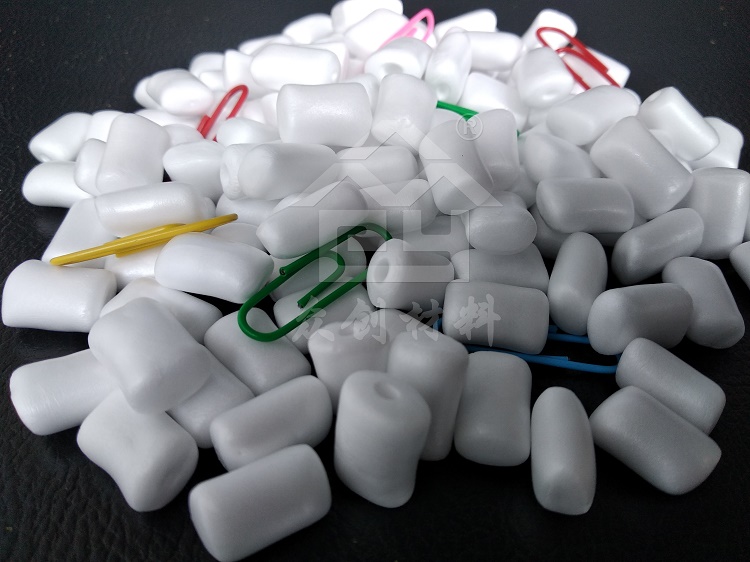 電(dian)解槽(cao)液保(bao)溫材(cai)料聚(ju)丙烯(xi)塊